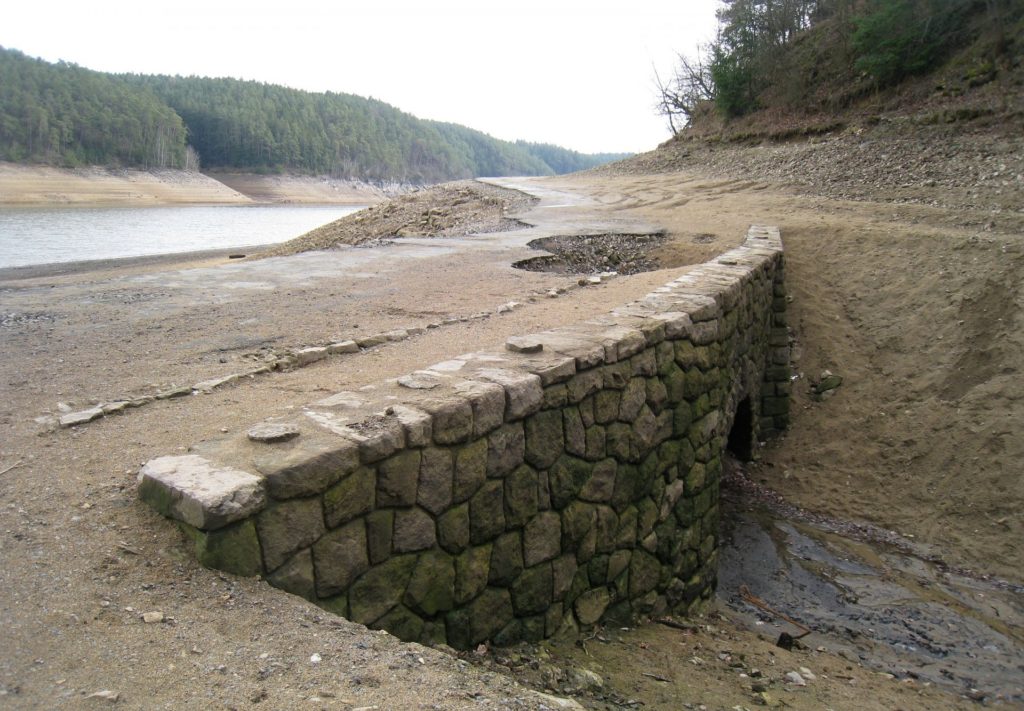 Kamenný most u Temešváru (vedle Podolského mostu)